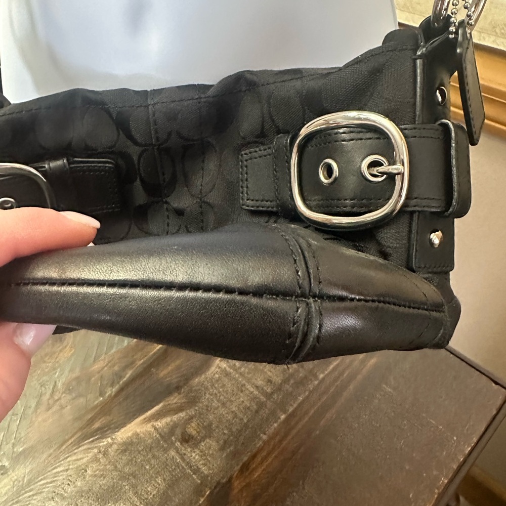Coach Black Crossbody Bag with Signature Pattern - Picture 5 of 10